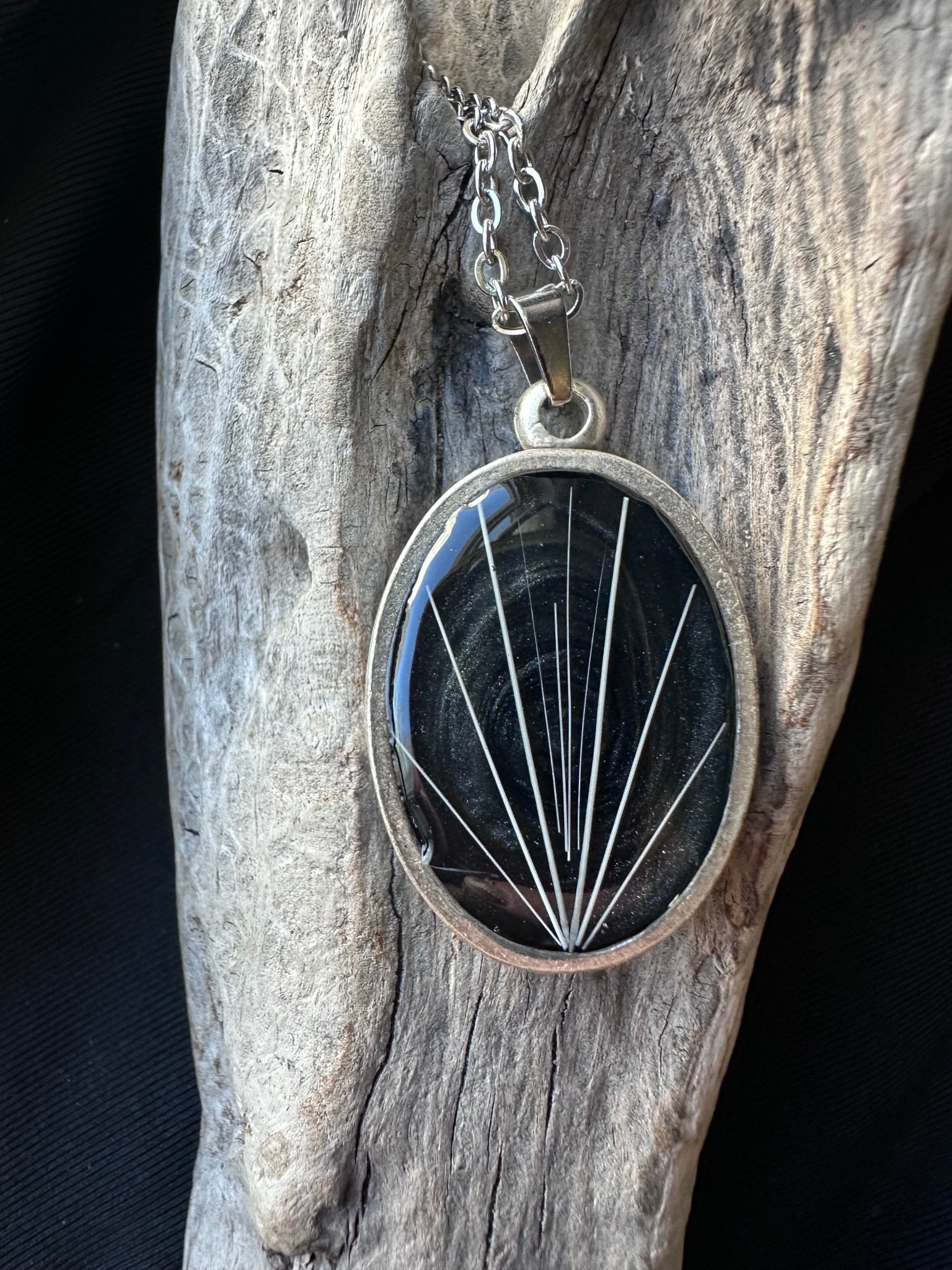 Antique Silver Plated Pet Keepsake/Memorial Pendant - Fallen Whiskers
