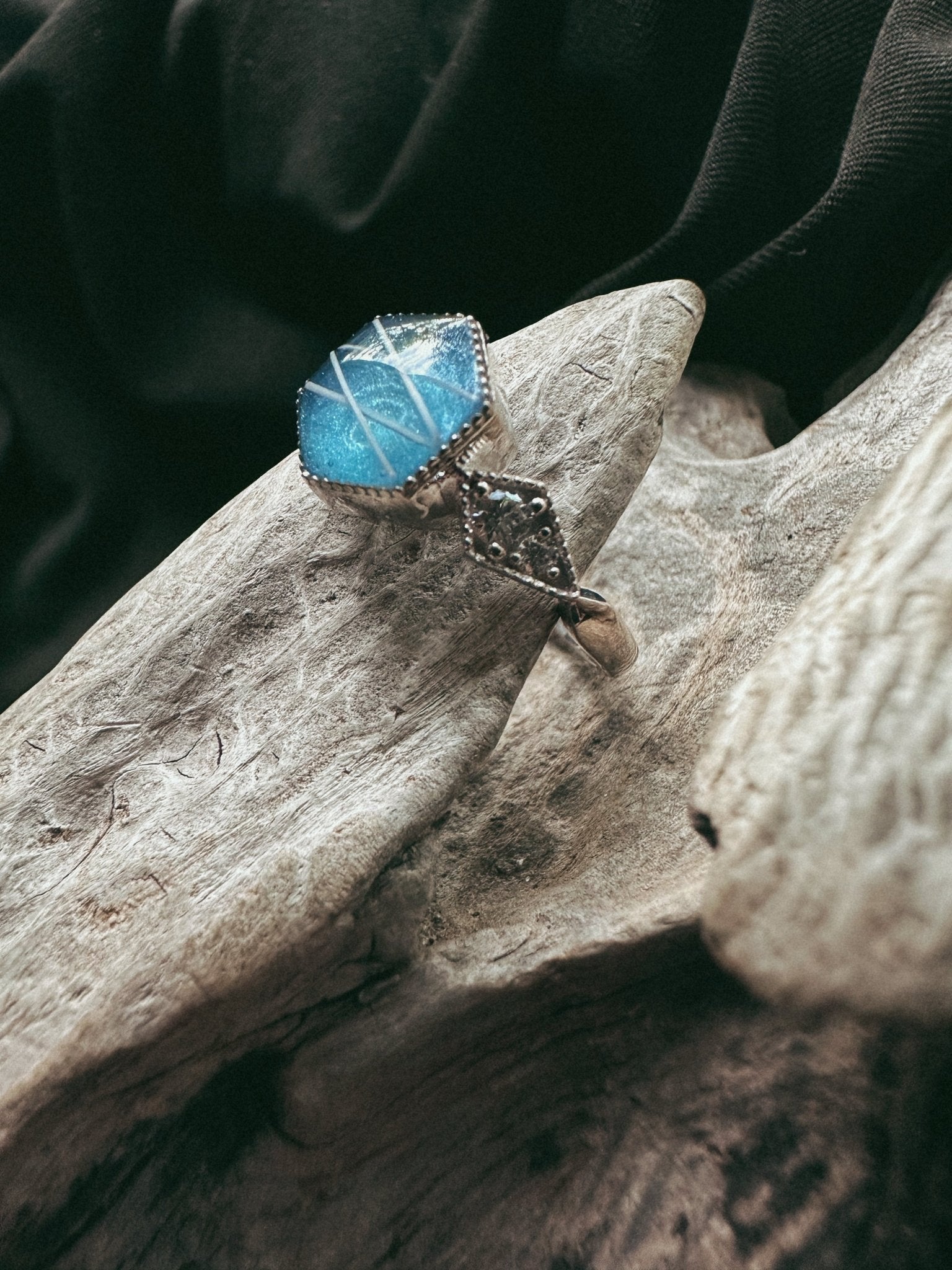 Art Deco Hexagon Pet Keepsake/Memorial Ring - Fallen Whiskers