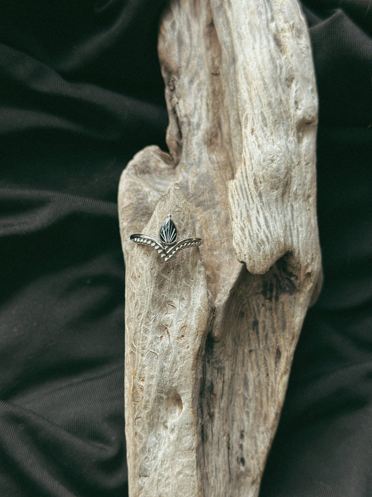 Asteria Keepsake/Memorial Ring - Fallen Whiskers Jewelry