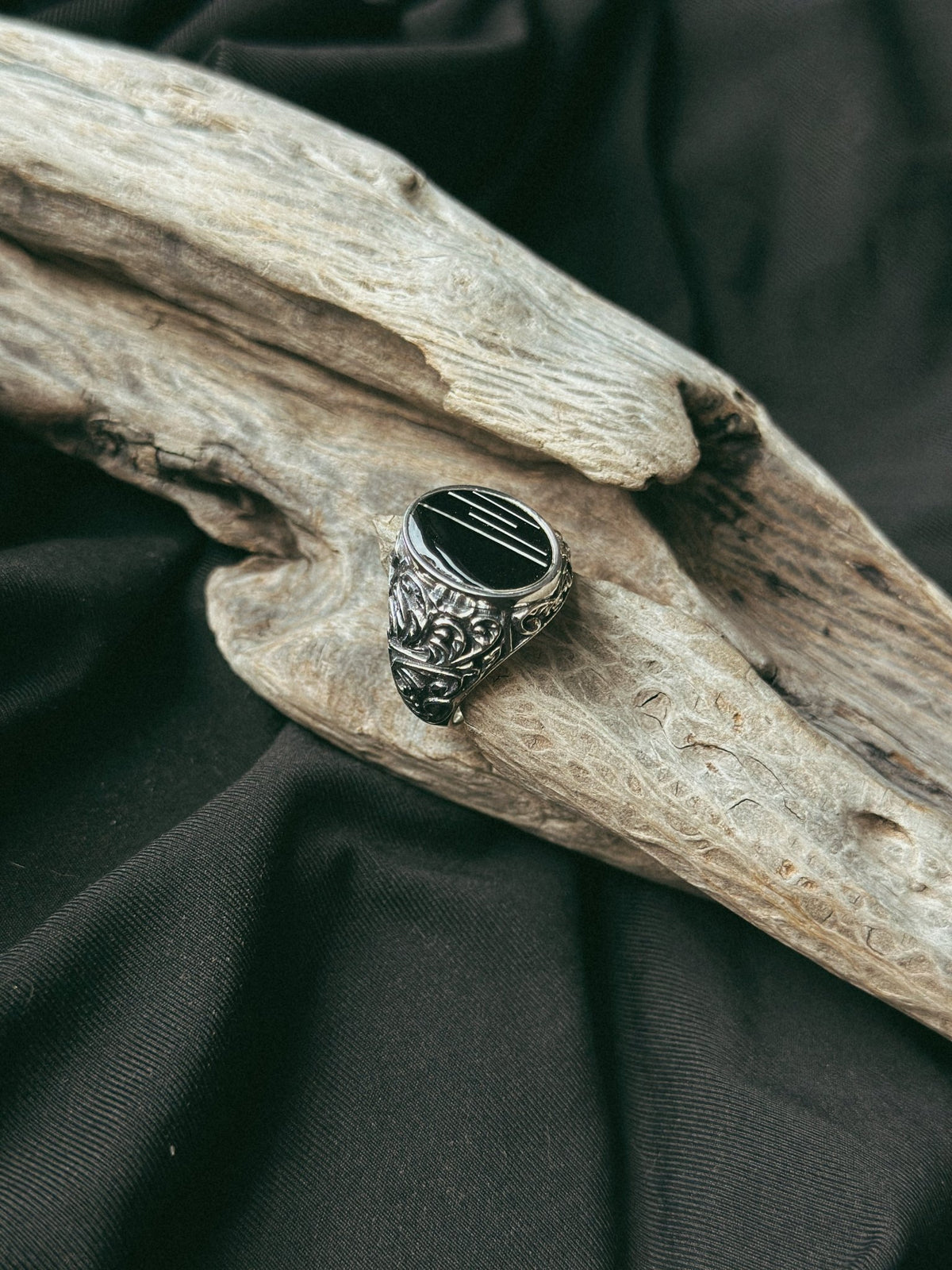 Briar Keepsake/Memorial Ring - Fallen Whiskers Jewelry