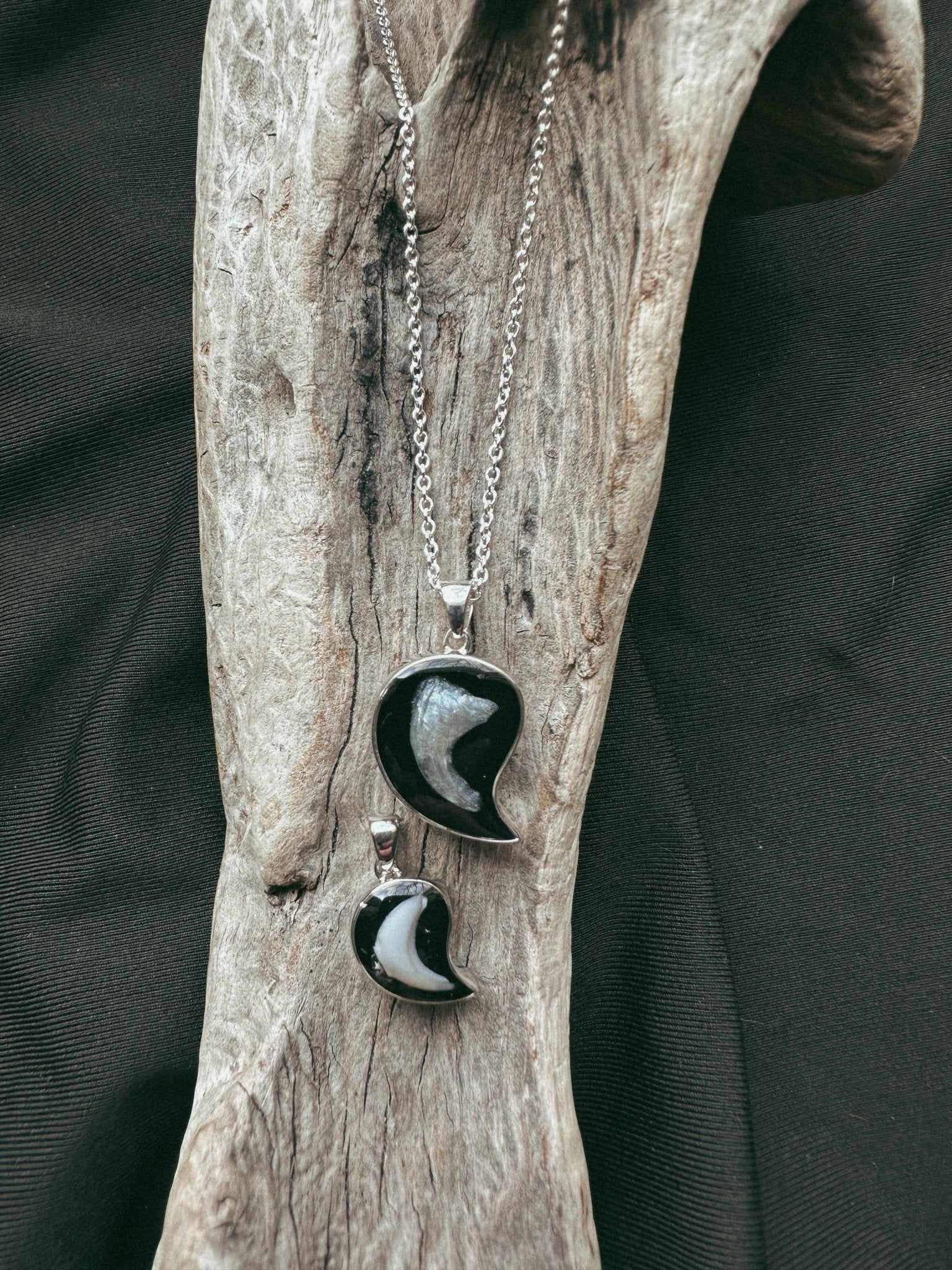 Claw Sheath Pet Keepsake/Memorial Pendant - Fallen Whiskers