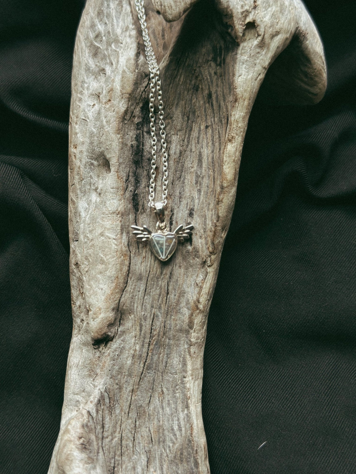 Dainty Cupid Heart Cremains Pet Memorial Pendant - Fallen Whiskers Jewelry