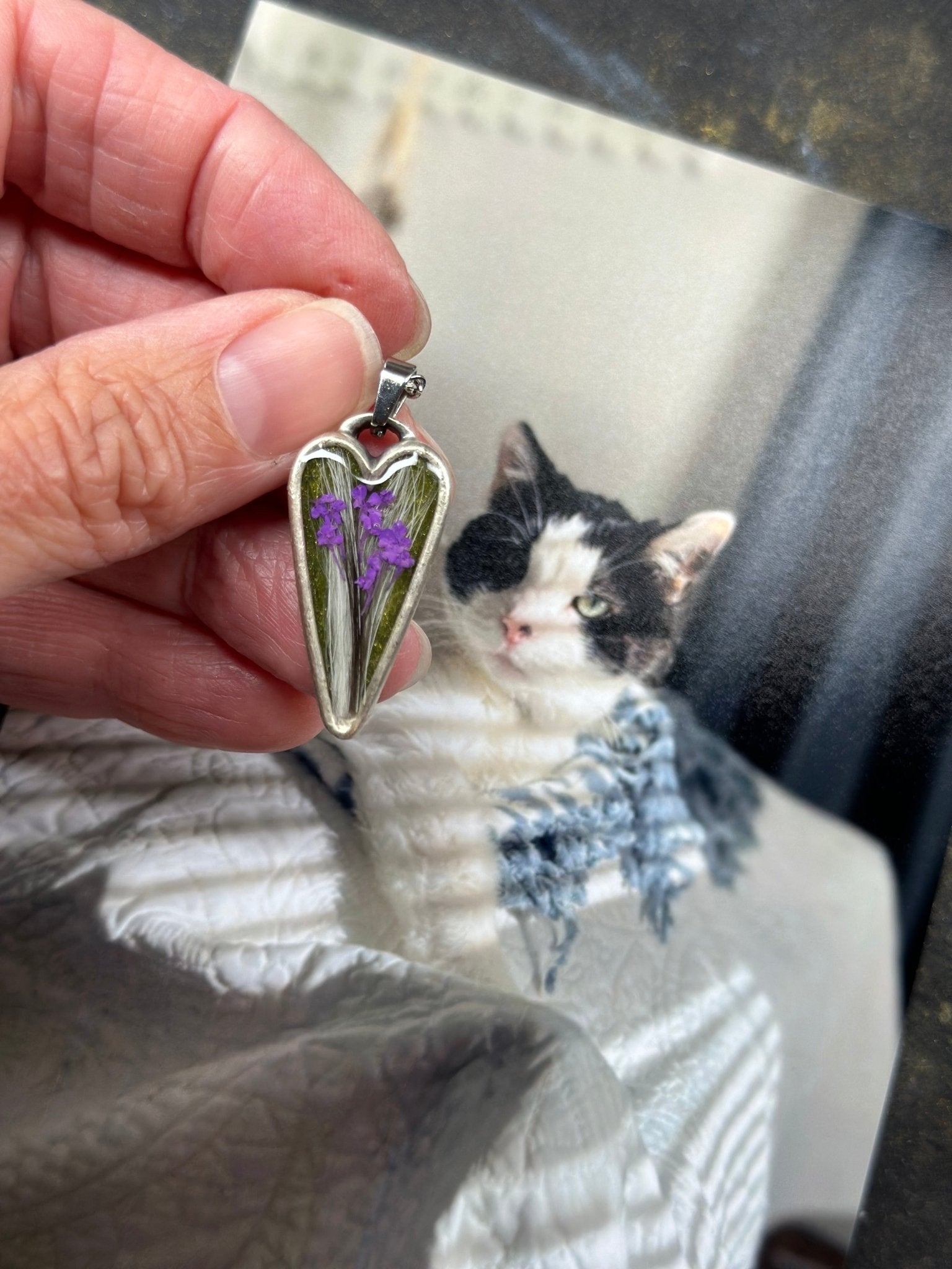 Forever Bouquet Pet Keepsake/Memorial Pendant - Fallen Whiskers