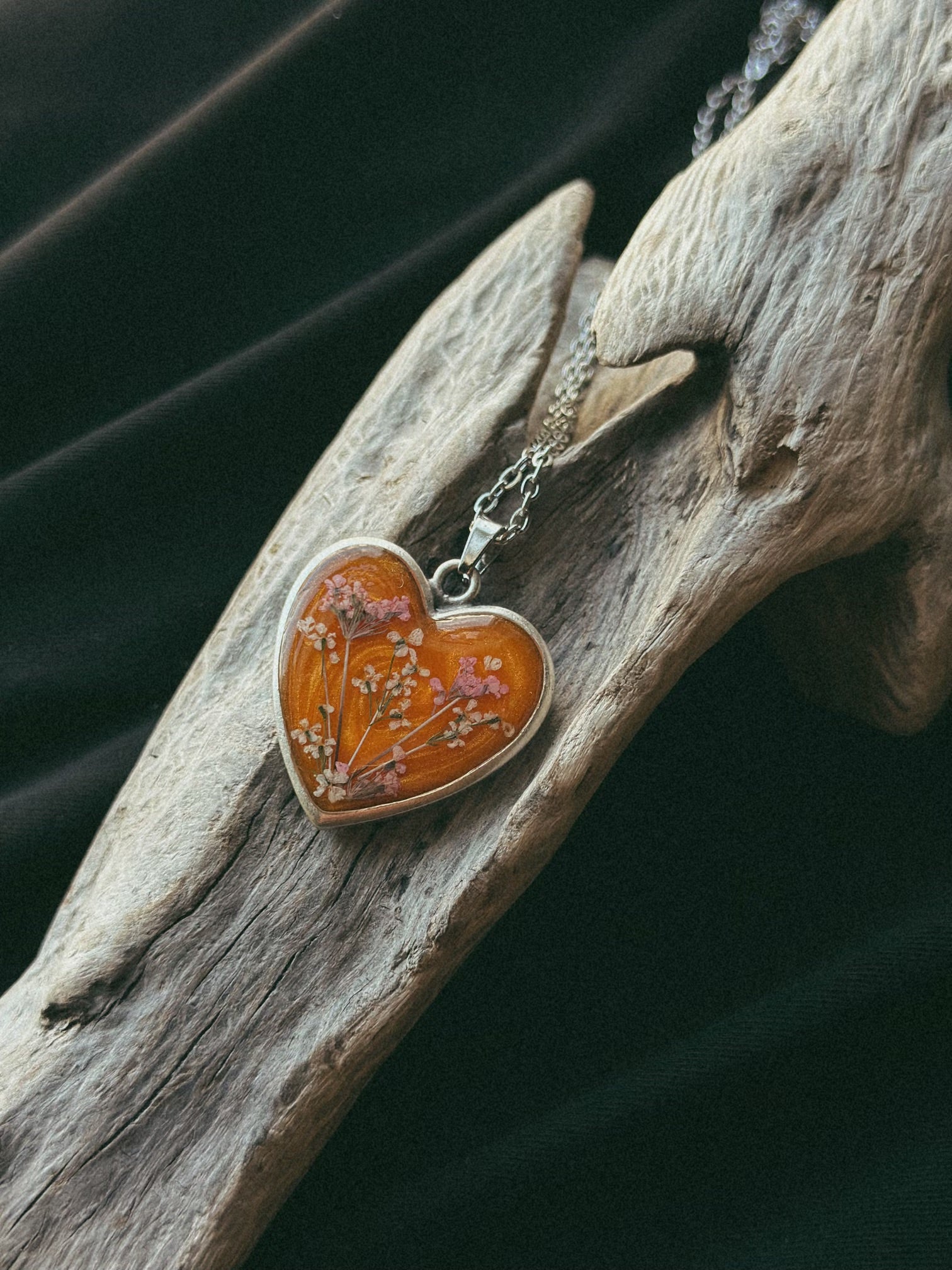 Forever Bouquet Pet Keepsake/Memorial Pendant - Fallen Whiskers