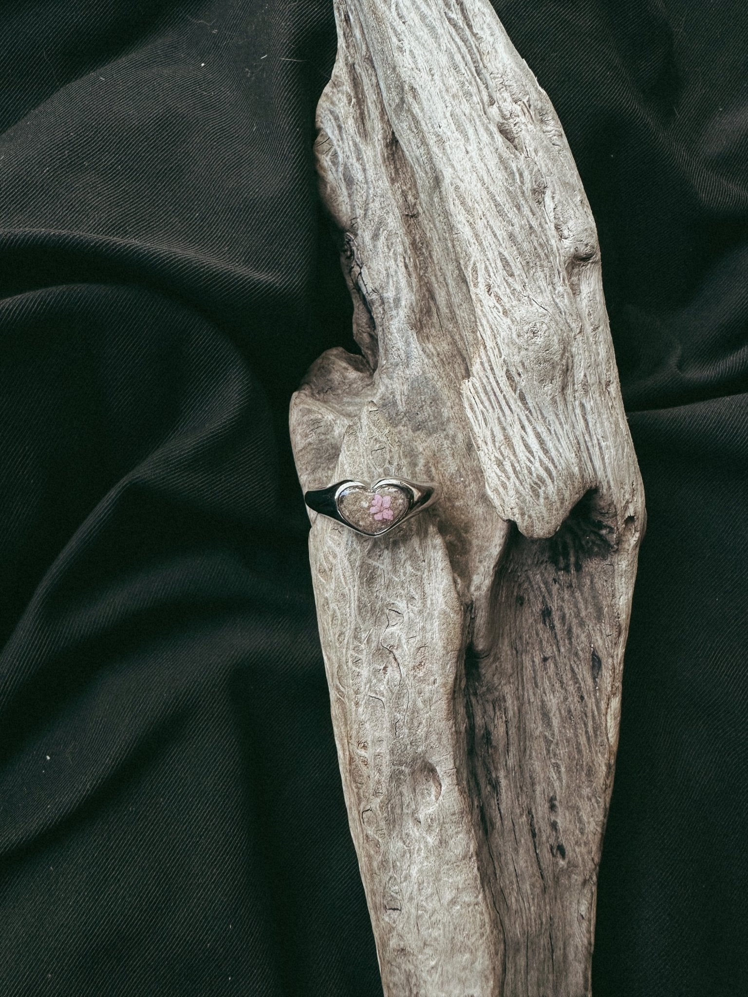 Heart Cremains Pet Keepsake/Memorial Ring - Fallen Whiskers
