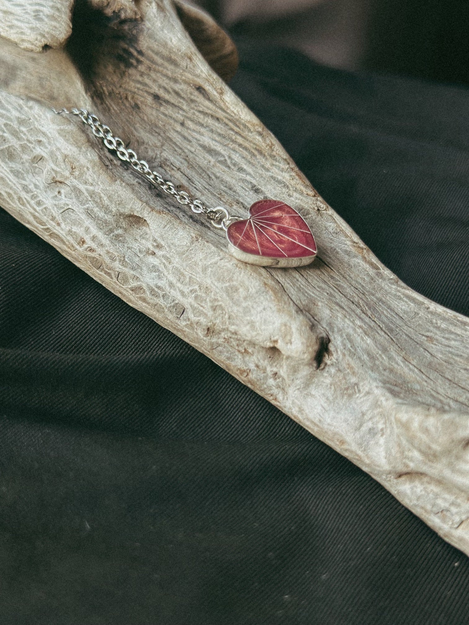 Heart Pet Keepsake/Memorial Pendant - Fallen Whiskers