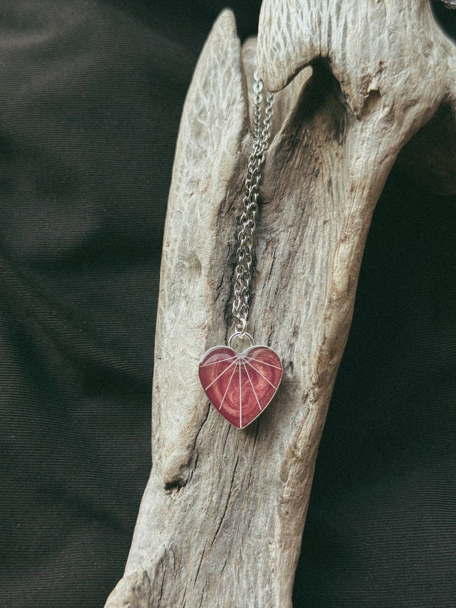 Heart Pet Keepsake/Memorial Pendant - Fallen Whiskers