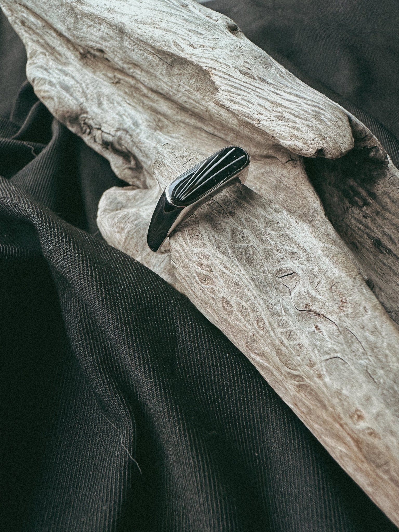Men's Minimal Band Pet Keepsake/Memorial Ring - Fallen Whiskers