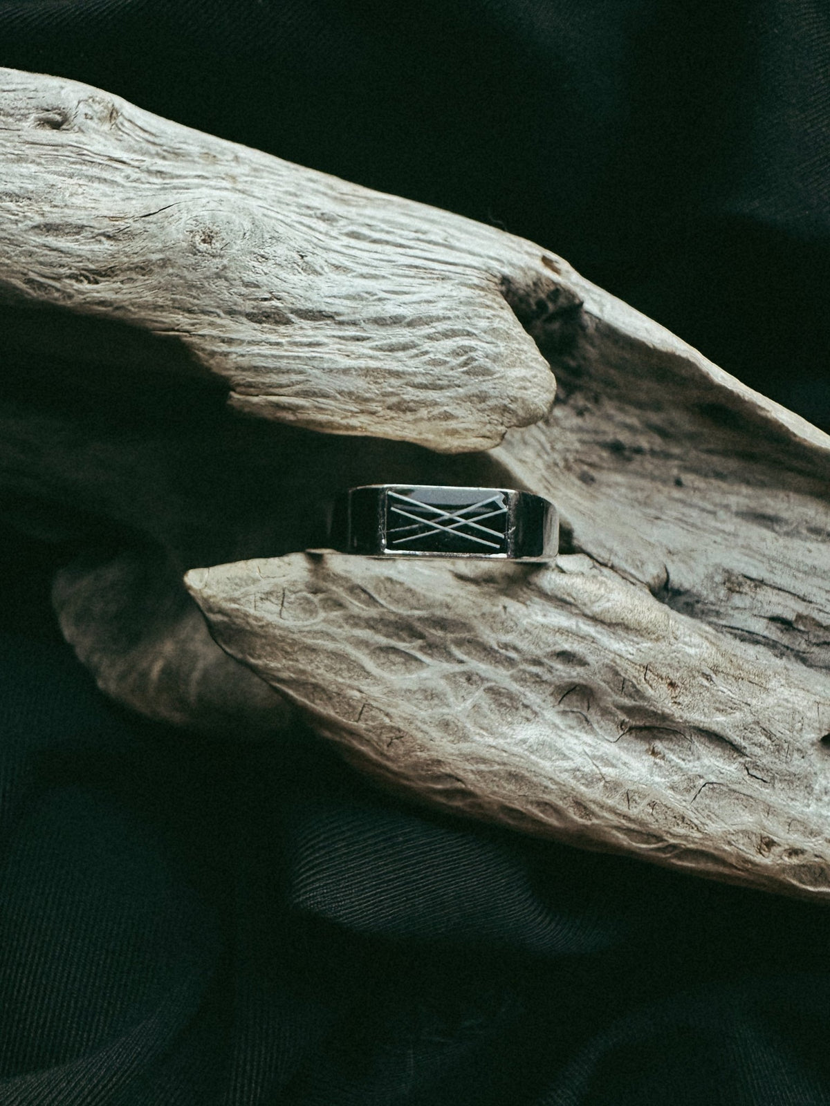 Minimal Inlay Keepsake/Memorial Ring - Fallen Whiskers Jewelry