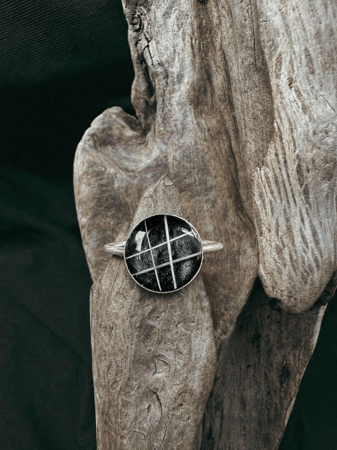 Round Shaped Pet Keepsake/Memorial Ring - Fallen Whiskers