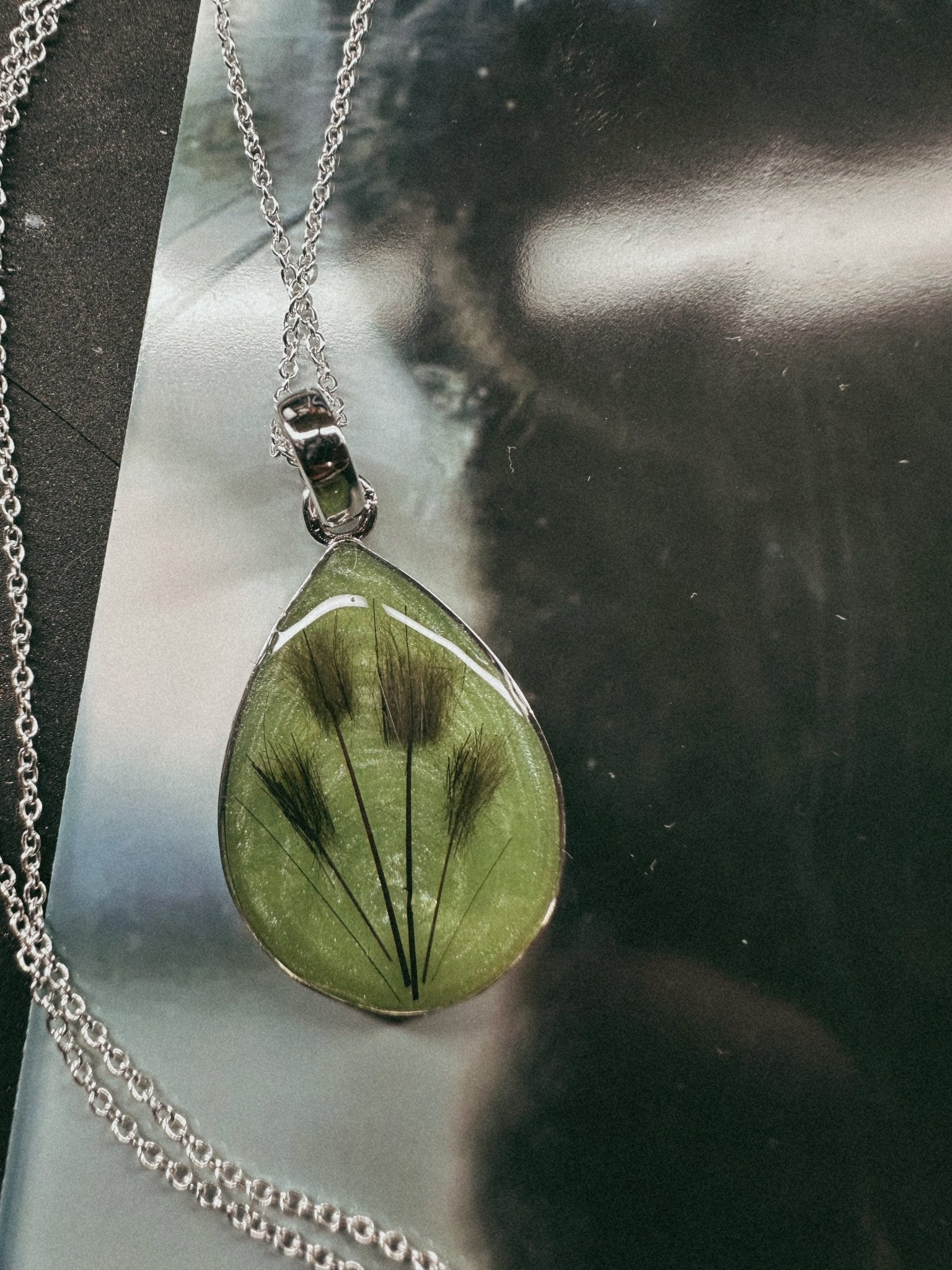 Teardrop Pet Keepsake/Memorial Pendant - Fallen Whiskers