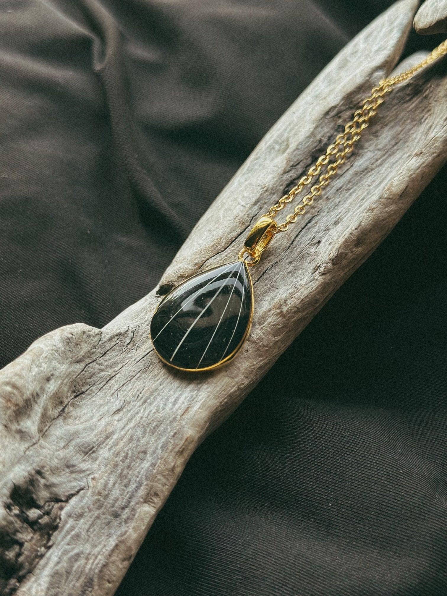 Teardrop Pet Keepsake/Memorial Pendant - Fallen Whiskers
