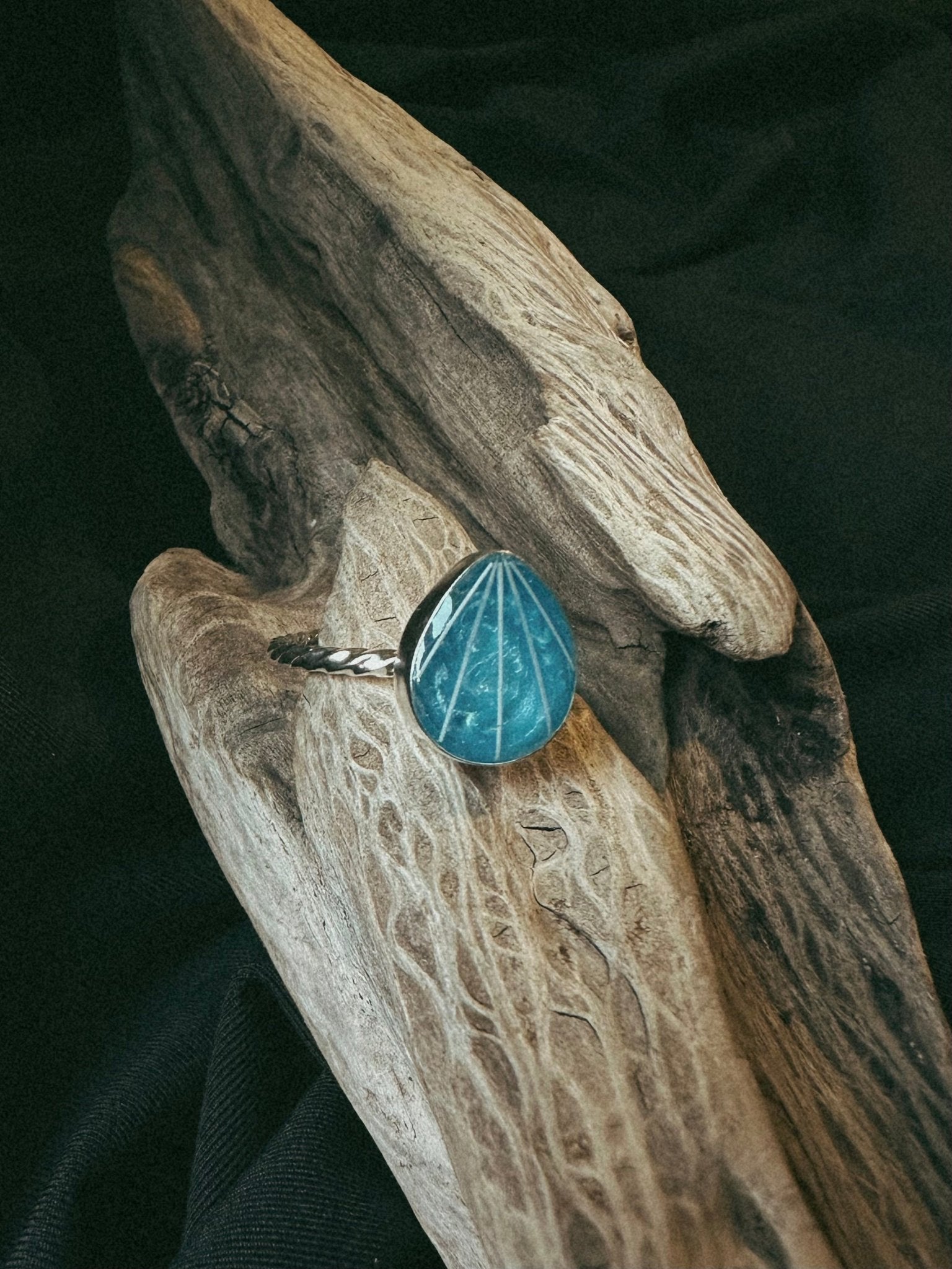 Teardrop Shaped Pet Keepsake/Memorial Ring - Fallen Whiskers