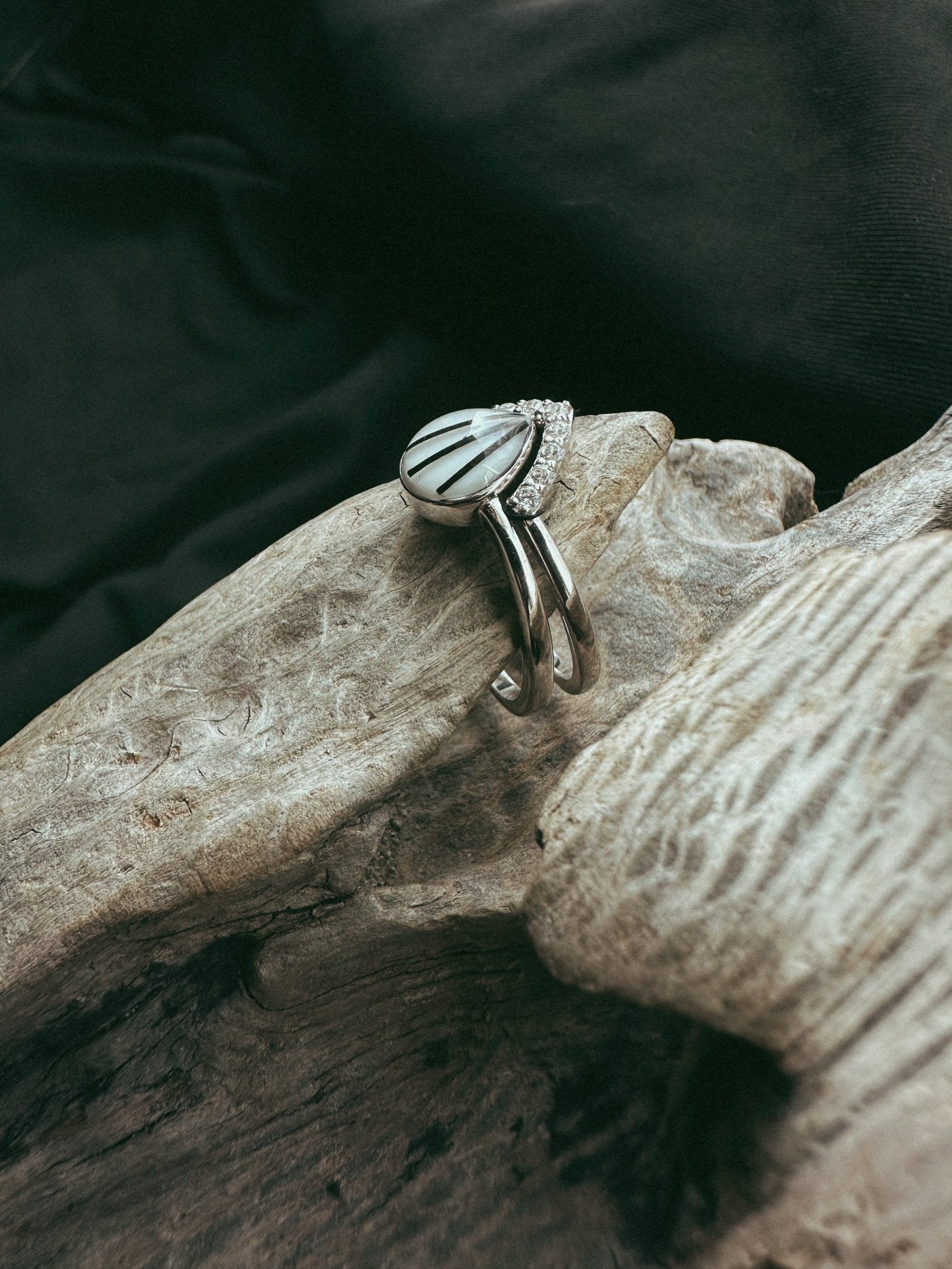 Teardrop & Stone Stacker Pet Keepsake/Memorial Ring - Fallen Whiskers
