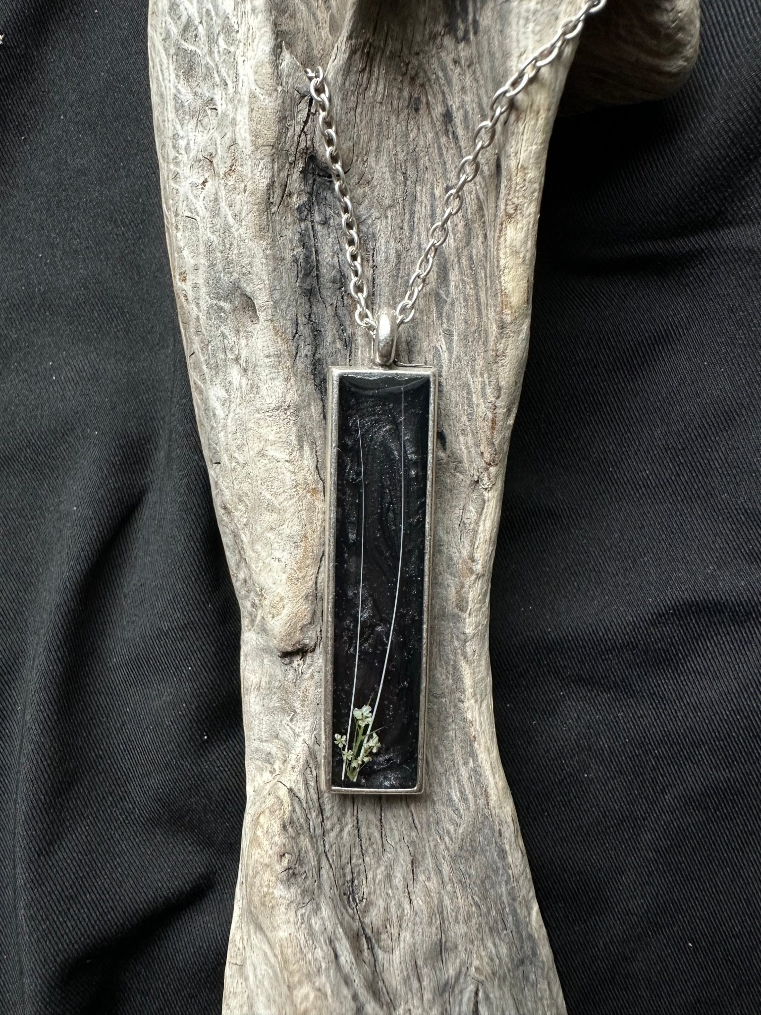 Antique Silver Plated Pet Keepsake/Memorial Pendant - Fallen Whiskers