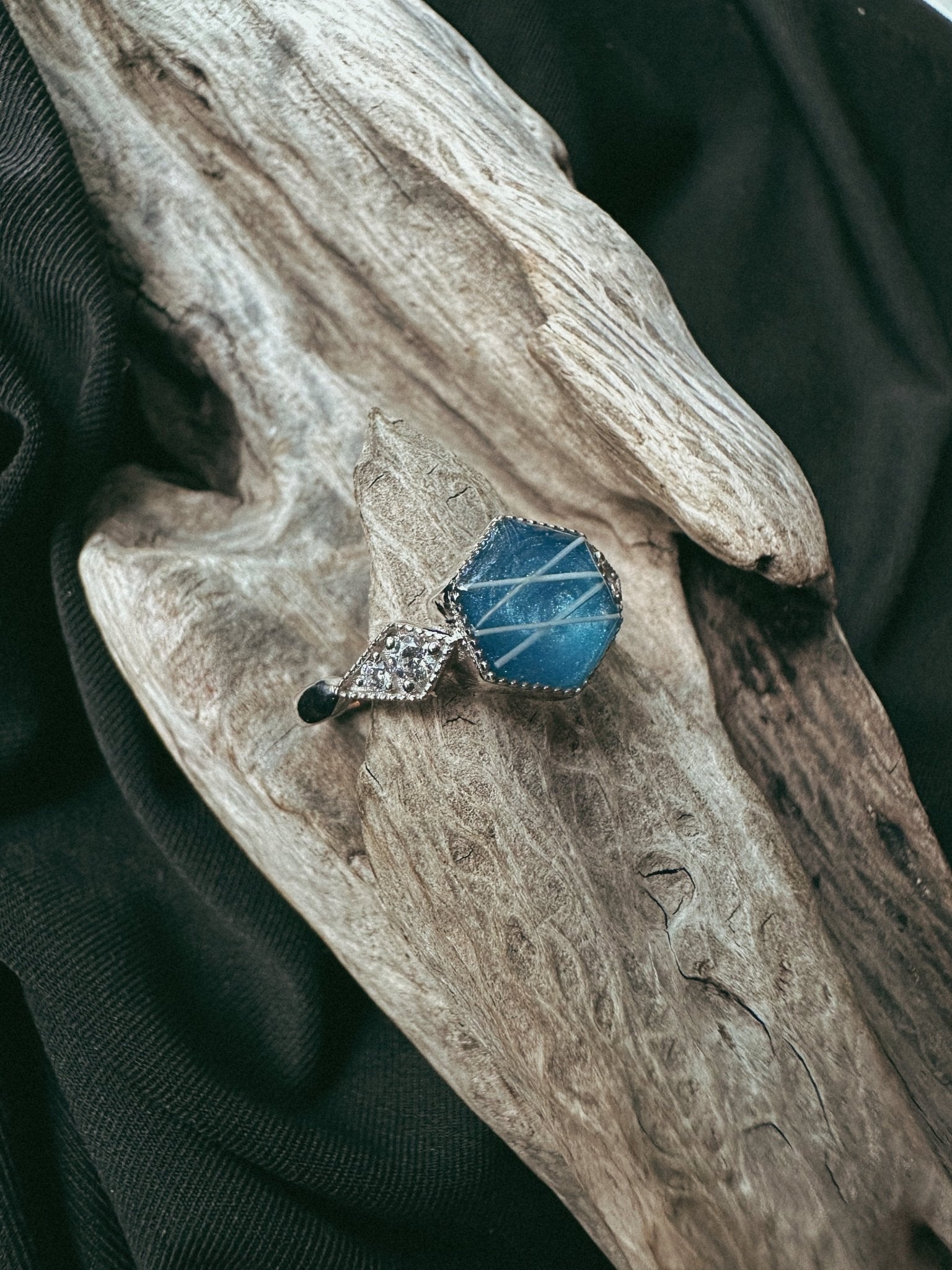 Art Deco Hexagon Pet Keepsake/Memorial Ring - Fallen Whiskers