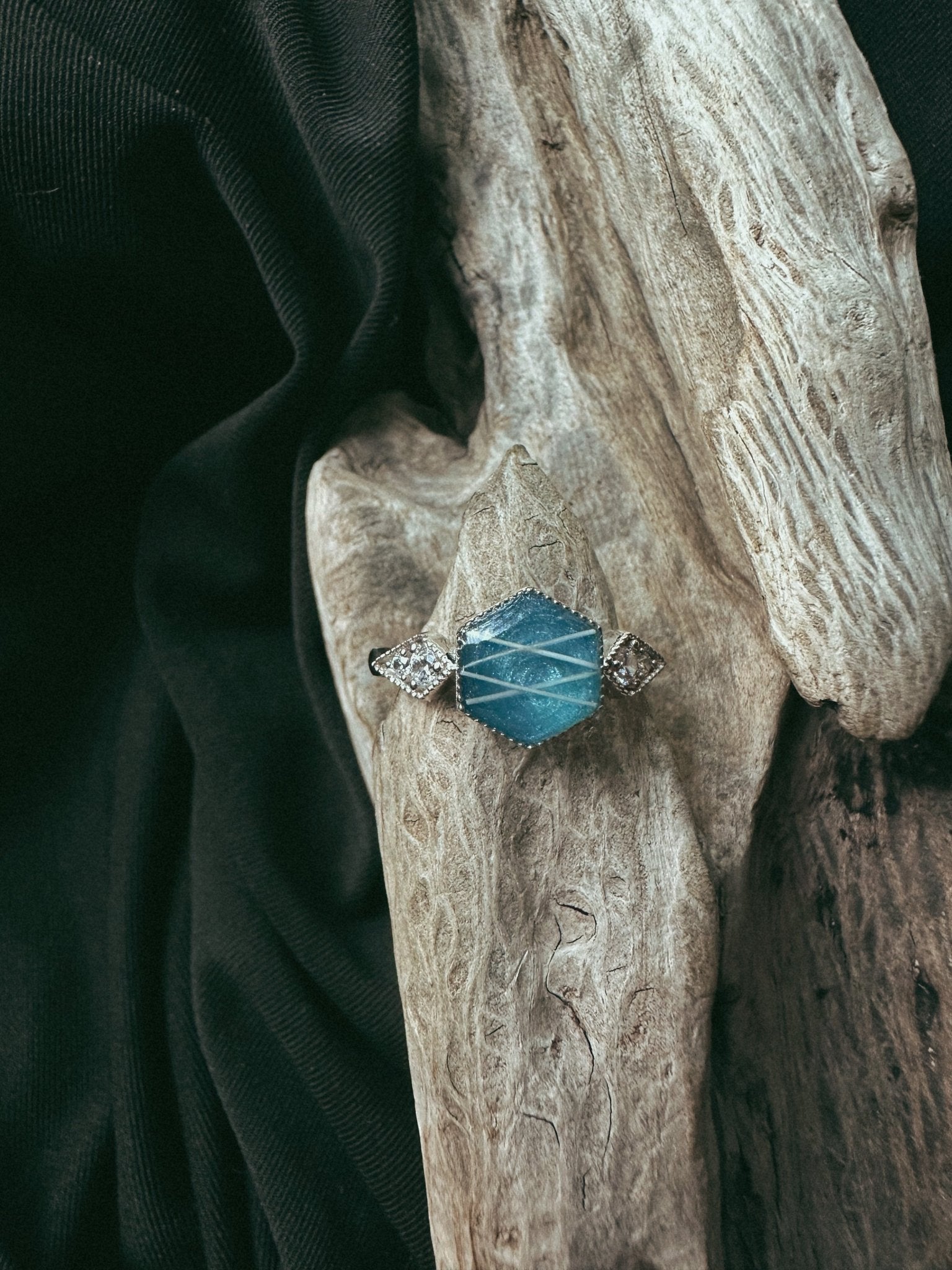 Art Deco Hexagon Pet Keepsake/Memorial Ring - Fallen Whiskers