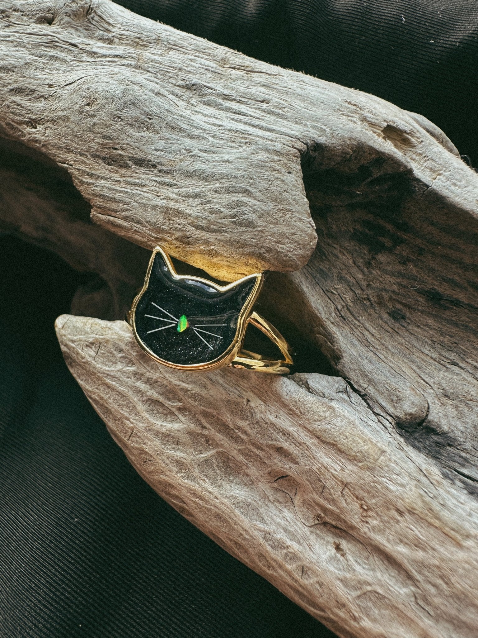 Cat Head Pet Keepsake/Memorial Ring - Fallen Whiskers