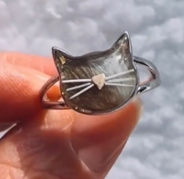 Cat Head Pet Keepsake/Memorial Ring - Fallen Whiskers