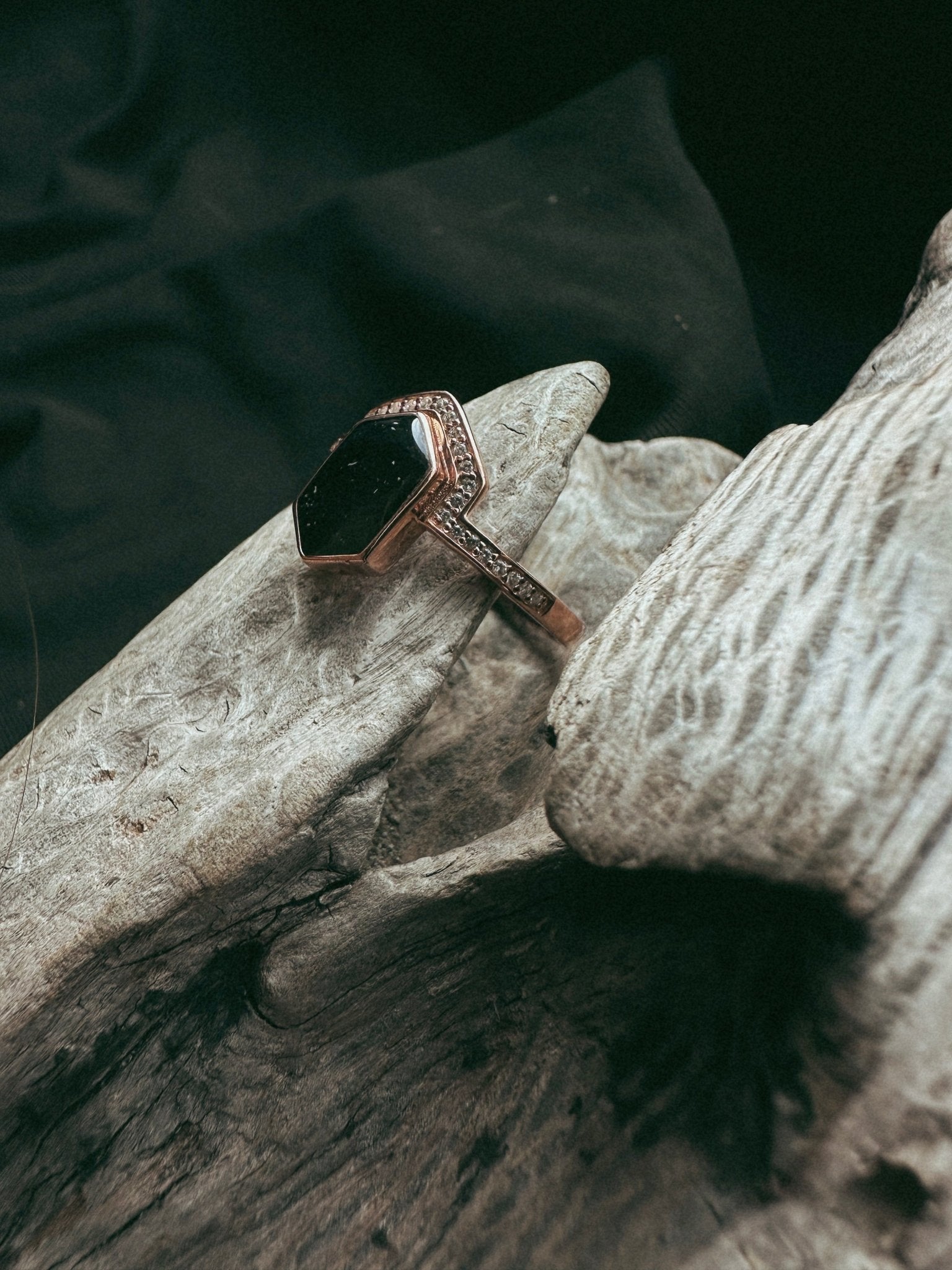 Hexagon & Stone Crown Pet Keepsake/Memorial Ring - Fallen Whiskers