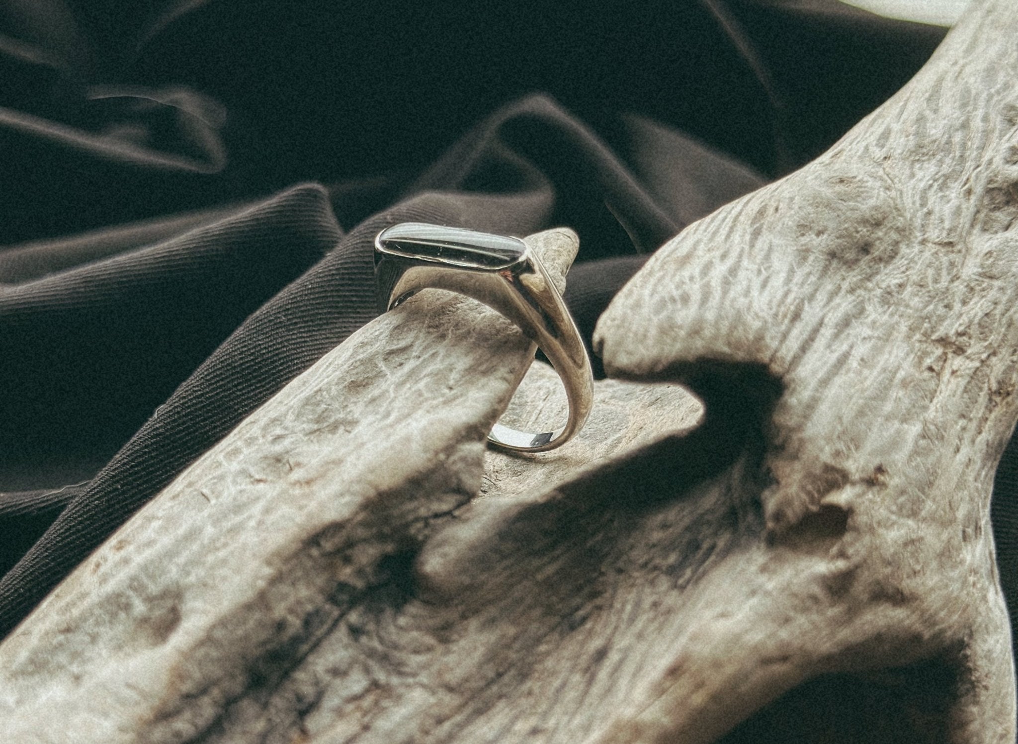Men's Minimal Band Pet Keepsake/Memorial Ring - Fallen Whiskers