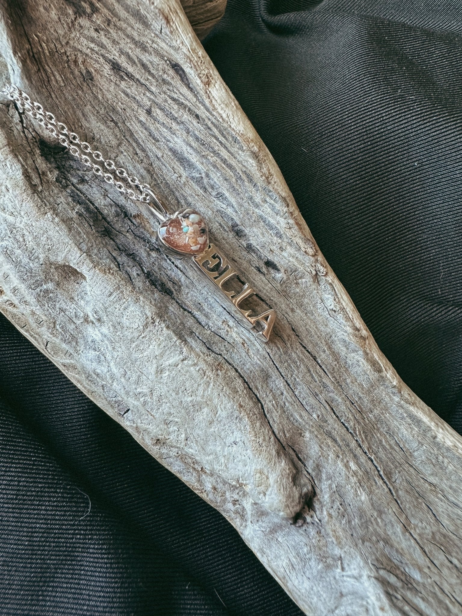 Name & Heart Pet Keepsake/Memorial Pendant - Fallen Whiskers