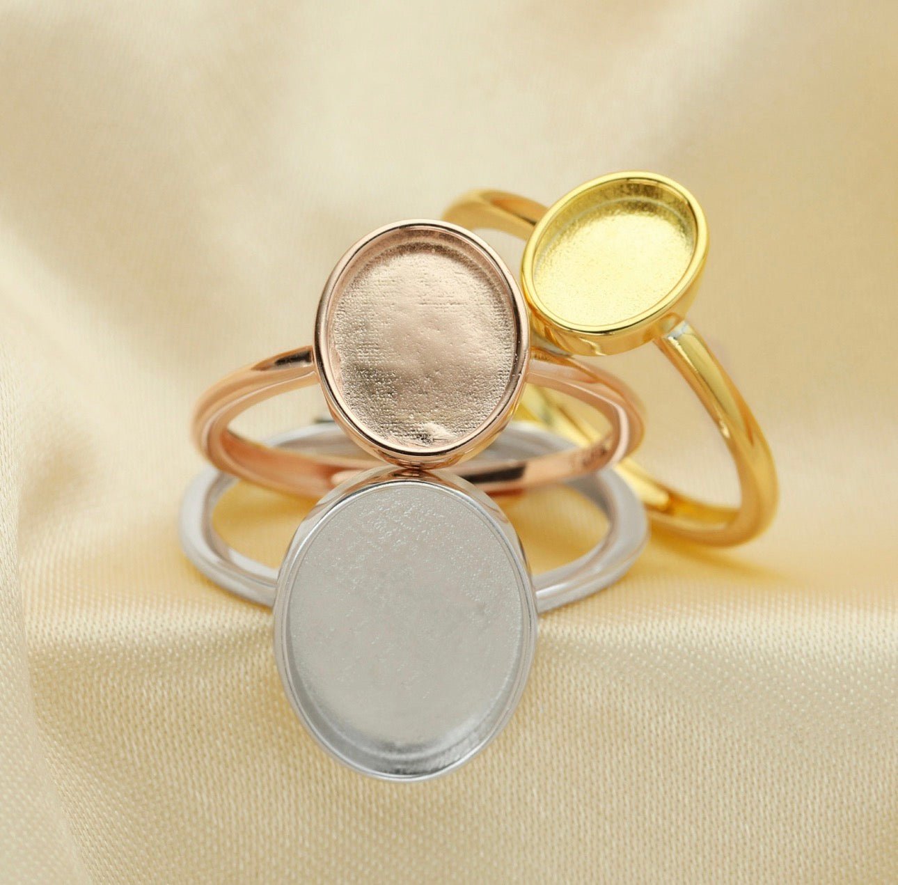 Oval Shaped Pet Keepsake/Memorial Ring - Fallen Whiskers