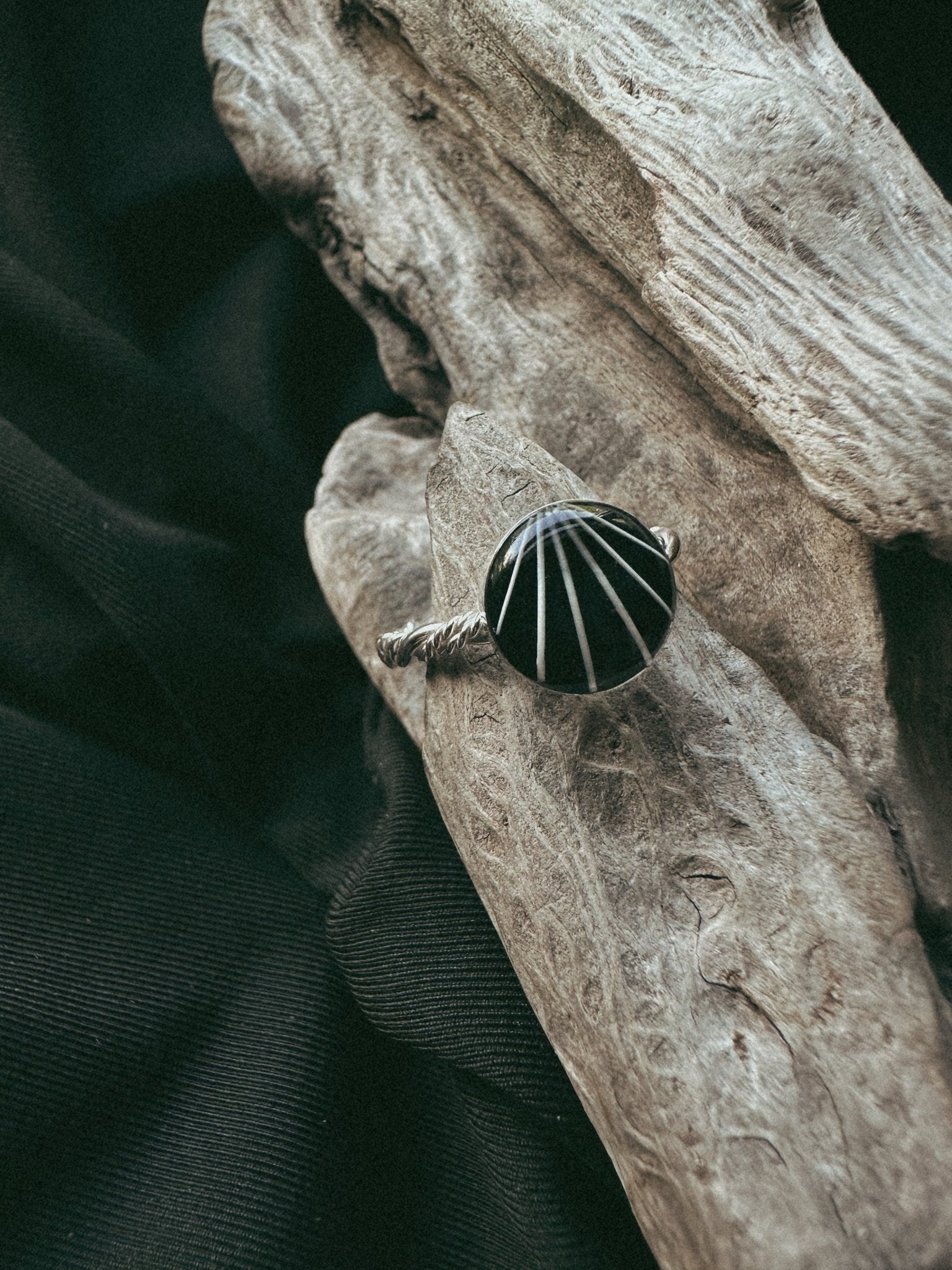 Round Shaped Pet Keepsake/Memorial Ring - Fallen Whiskers