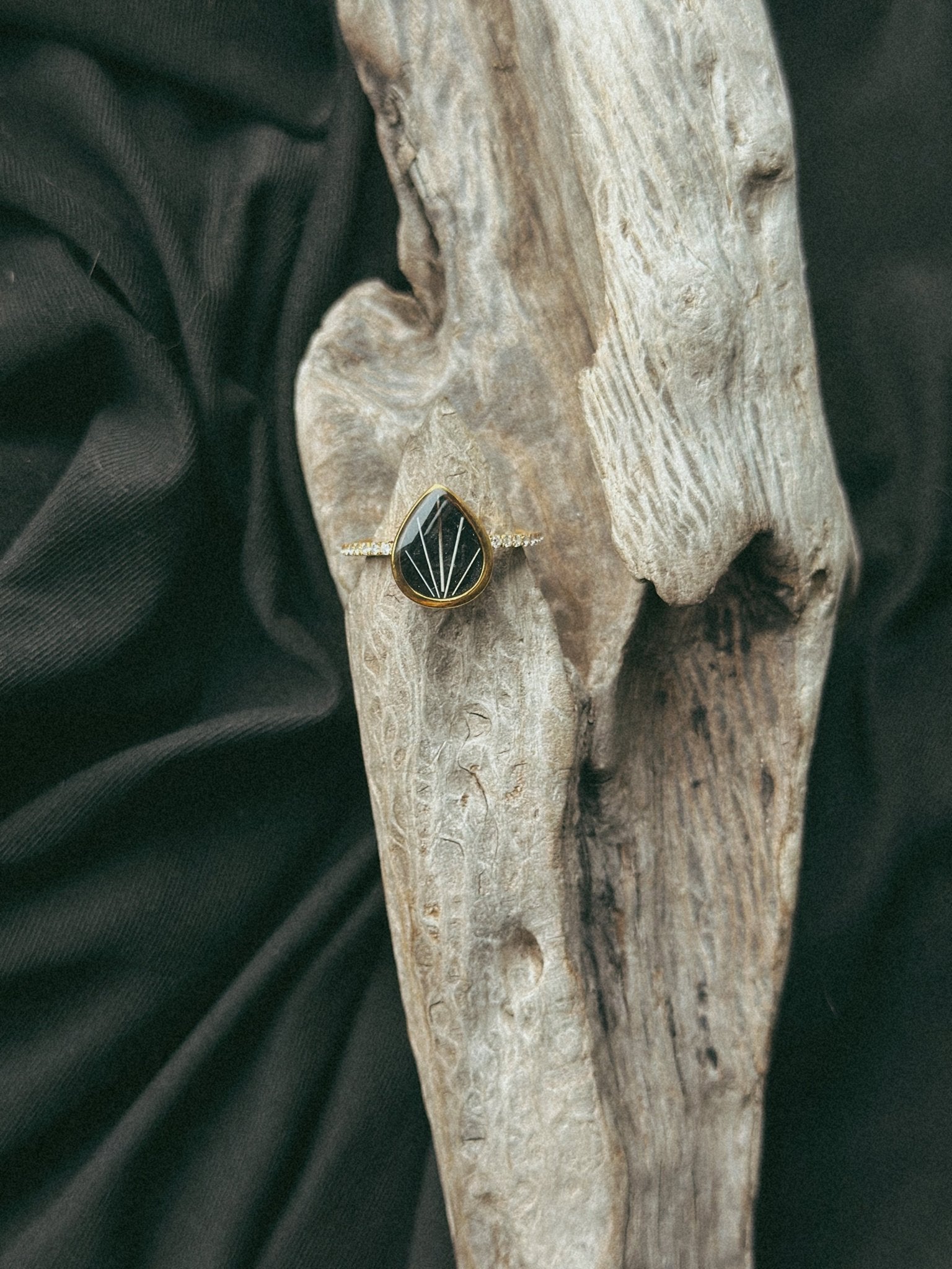 Teardrop Birthstone Pet Keepsake/Memorial Ring - Fallen Whiskers
