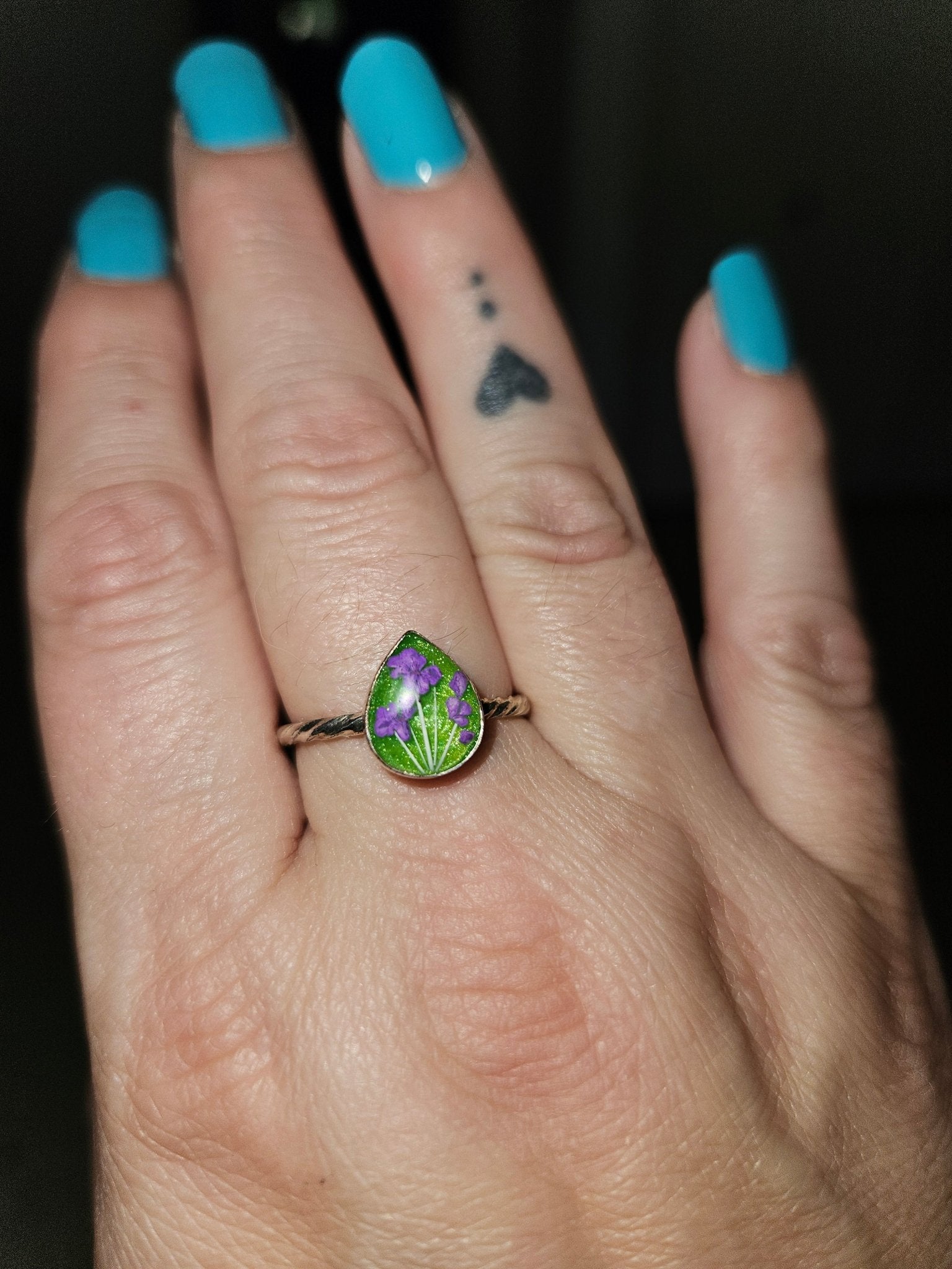 Teardrop Shaped Pet Keepsake/Memorial Ring - Fallen Whiskers